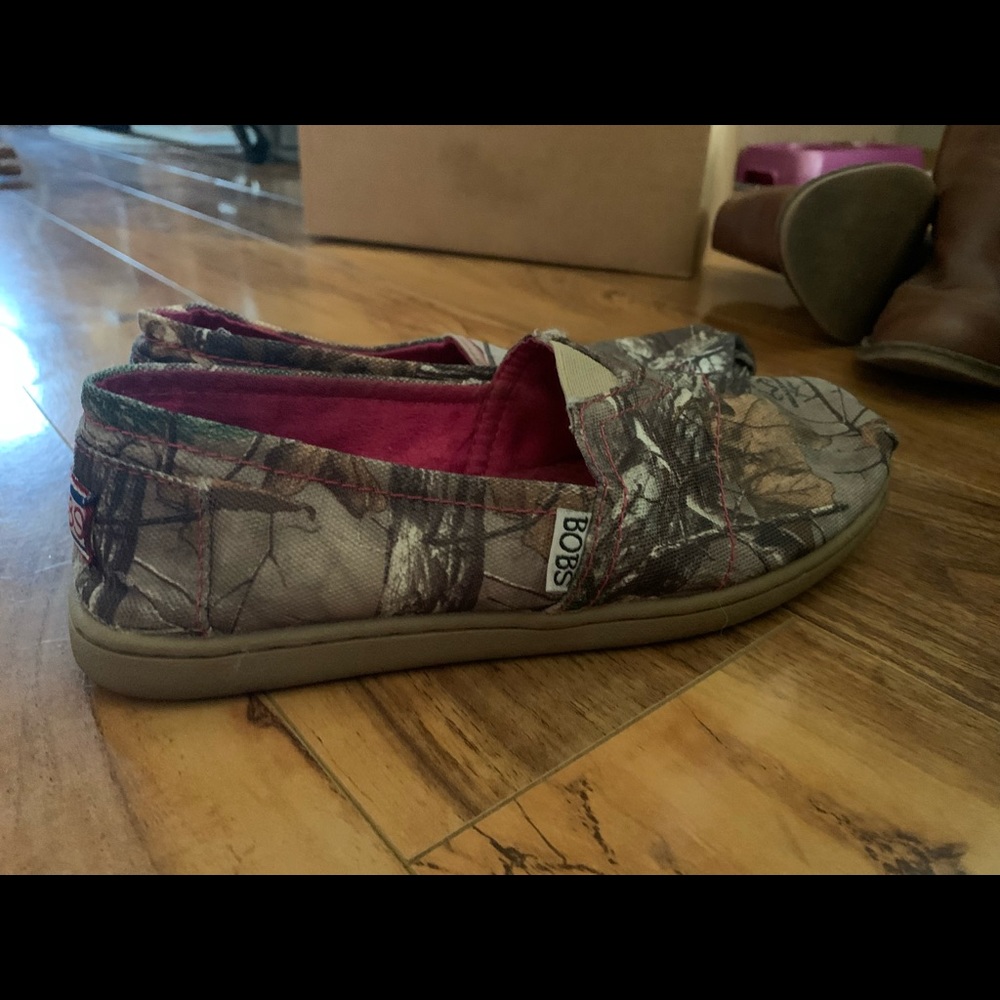 Bobs - Picture 3 of 4